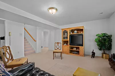 166 S Ridgeview Dr, Orem, UT 84058 - Photo 25