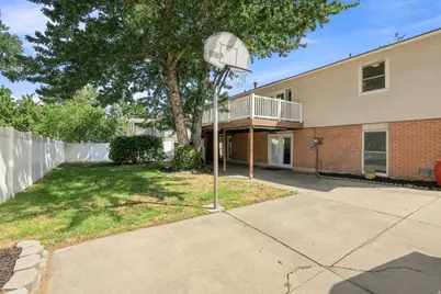 10324 S 2505 E, Sandy, UT 84092 - Photo 39
