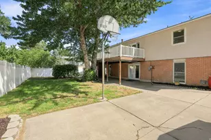 10324 S 2505 E, Sandy, UT 84092 - Photo 39
