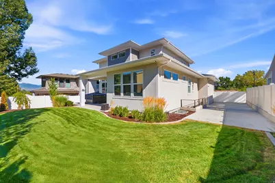 330 E Sandy Oaks Dr S, Sandy, UT 84070 - Photo 49