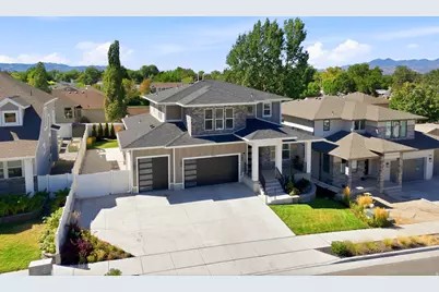 330 E Sandy Oaks Dr S, Sandy, UT 84070 - Photo 3