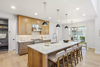 330 E Sandy Oaks Dr S, Sandy, UT 84070 - Photo 11