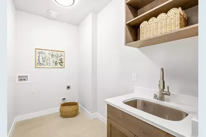 330 E Sandy Oaks Dr S, Sandy, UT 84070 - Photo 29