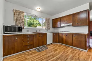 1008 Henderson Dr, Ogden, UT 84404 - Photo 13