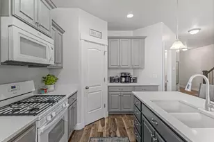 4462 W Mountain Run Ln W, Herriman, UT 84096 - Photo 5