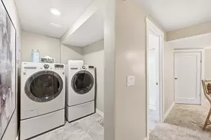 2136 S 2300 E, Salt Lake City, UT 84109 - Photo 27