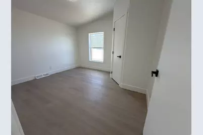 466 W 2000 S, Vernal, UT 84078 - Photo 13