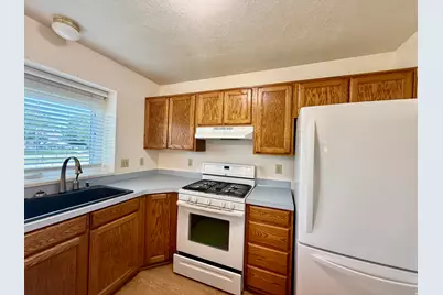 1139 E Meadow Way Dr, Layton, UT 84041 - Photo 21