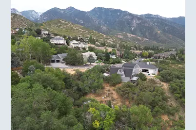 10156 S Majestic Canyon Rd E, Sandy, UT 84092 - Photo 27