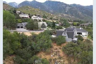 10156 S Majestic Canyon Rd E, Sandy, UT 84092 - Photo 29