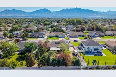 10098 S 3490 W, South Jordan, UT 84095 - Photo 47