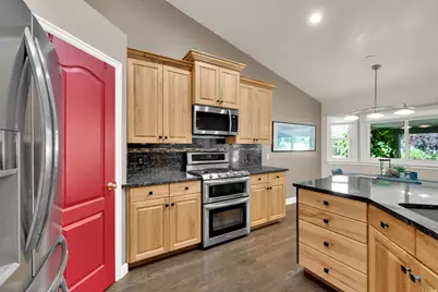 10098 S 3490 W, South Jordan, UT 84095 - Photo 11