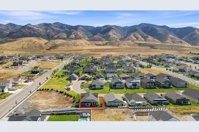 139 N 950 E, Hyde Park, UT 84318 - Photo 13