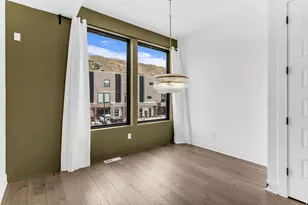 313 E Endurance Cir S, Draper, UT 84020 - Photo 9