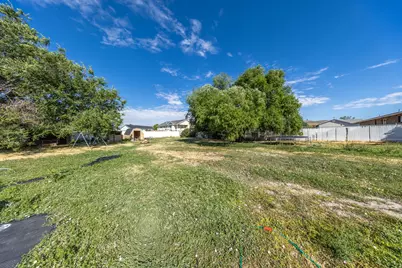 906 N 2300 W, Tremonton, UT 84337 - Photo 17