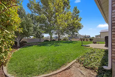 3392 S 4700 W, West Haven, UT 84401 - Photo 37
