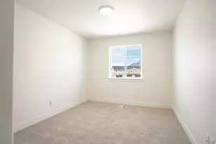 513 W 1800 N, Harrisville, UT 84404 - Photo 15
