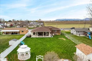 2885 W 700 S, Syracuse, UT 84075 - Photo 33