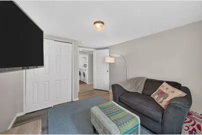 2340 E 3000 S, Salt Lake City, UT 84109 - Photo 25