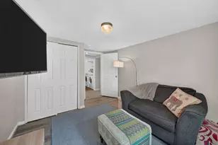 2340 E 3000 S, Salt Lake City, UT 84109 - Photo 25