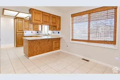 2455 S Bluff Rd, Syracuse, UT 84075 - Photo 7