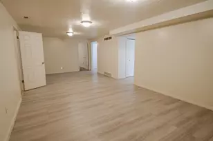 2455 S Bluff Rd, Syracuse, UT 84075 - Photo 23