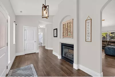 2042 W 2185 S, Woods Cross, UT 84087 - Photo 3