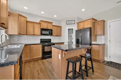 2042 W 2185 S, Woods Cross, UT 84087 - Photo 9