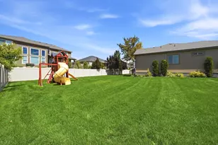 2042 W 2185 S, Woods Cross, UT 84087 - Photo 21