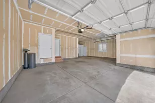 2042 W 2185 S, Woods Cross, UT 84087 - Photo 23