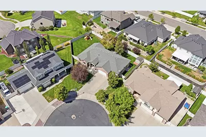 2042 W 2185 S, Woods Cross, UT 84087 - Photo 25