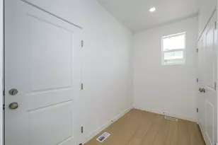 1528 W Everblooming Dr, Saratoga Springs, UT 84045 - Photo 11