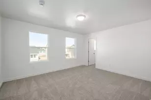 1528 W Everblooming Dr, Saratoga Springs, UT 84045 - Photo 15