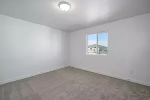 1528 W Everblooming Dr, Saratoga Springs, UT 84045 - Photo 13