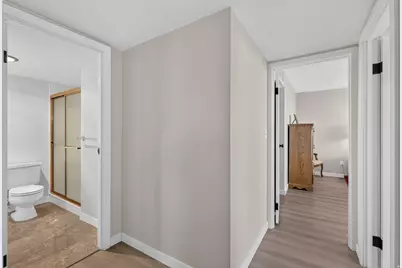 241 N Vine St #402 W, Salt Lake City, UT 84103 - Photo 15