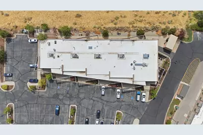 1442 E Draper Pkwy, Draper, UT 84020 - Photo 29