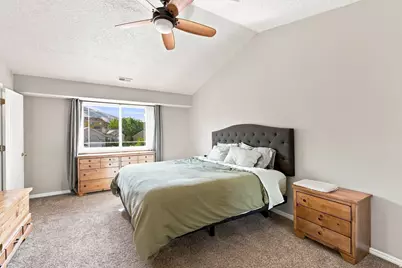 11882 S Pond Ridge Dr, Draper, UT 84020 - Photo 17