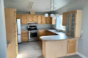 173 Pellinore St, North Salt Lake, UT 84054 - Photo 9