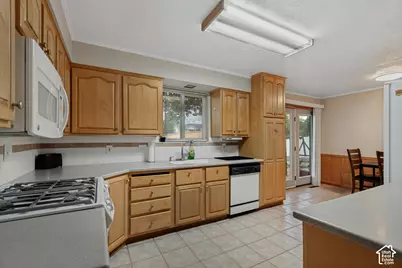 927 E 5650 S, Murray, UT 84121 - Photo 1