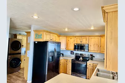 911 N Blackberry Dr #17, Garden City, UT 84028 - Photo 13