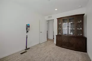 935 E 3000 N, Layton, UT 84040 - Photo 15