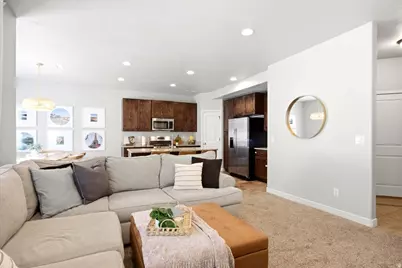 288 S 600 W, Centerville, UT 84014 - Photo 5