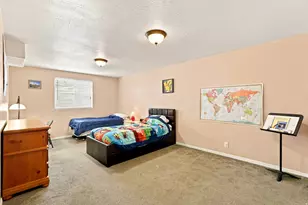 1062 W 200 S, Clearfield, UT 84015 - Photo 17