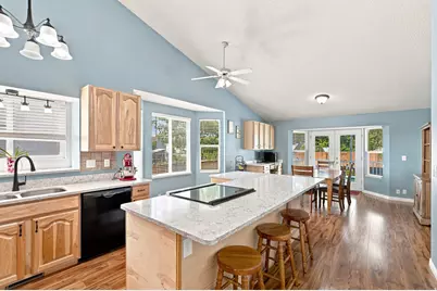 1062 W 200 S, Clearfield, UT 84015 - Photo 7