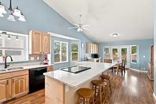 1062 W 200 S, Clearfield, UT 84015 - Photo 7