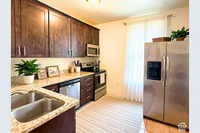 635 E 21st St, Ogden, UT 84401 - Photo 9
