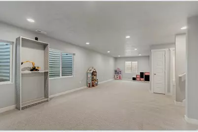 1403 E Lowe Peak Dr, Eagle Mountain, UT 84005 - Photo 15