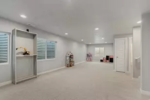 1403 E Lowe Peak Dr, Eagle Mountain, UT 84005 - Photo 15