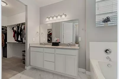 1403 E Lowe Peak Dr, Eagle Mountain, UT 84005 - Photo 11
