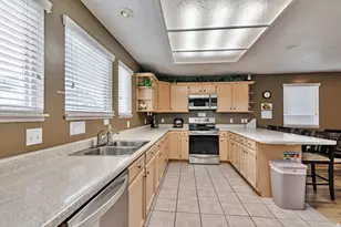 3577 E Rustic Spring Ln, Cottonwood Heights, UT 84121 - Photo 3